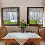 Haus Edelweiss 住宿加早餐酒店 托特瑙